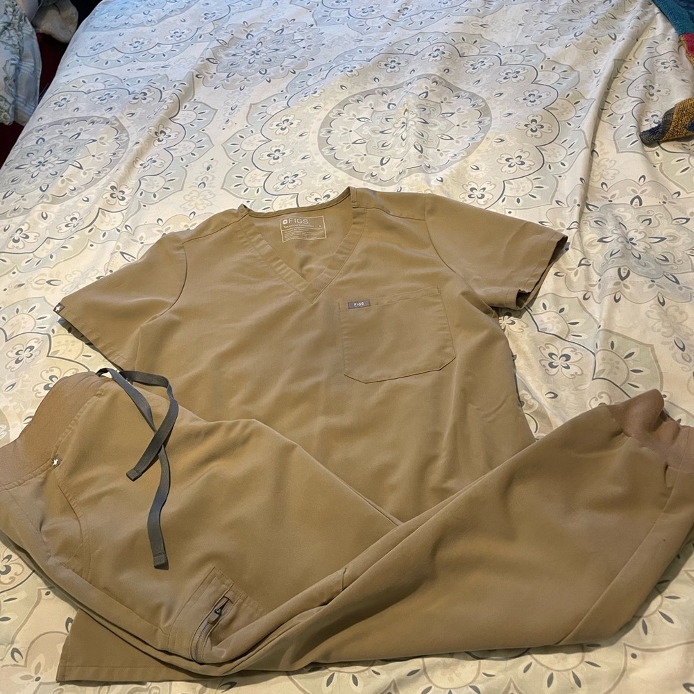 Figs scrubs set